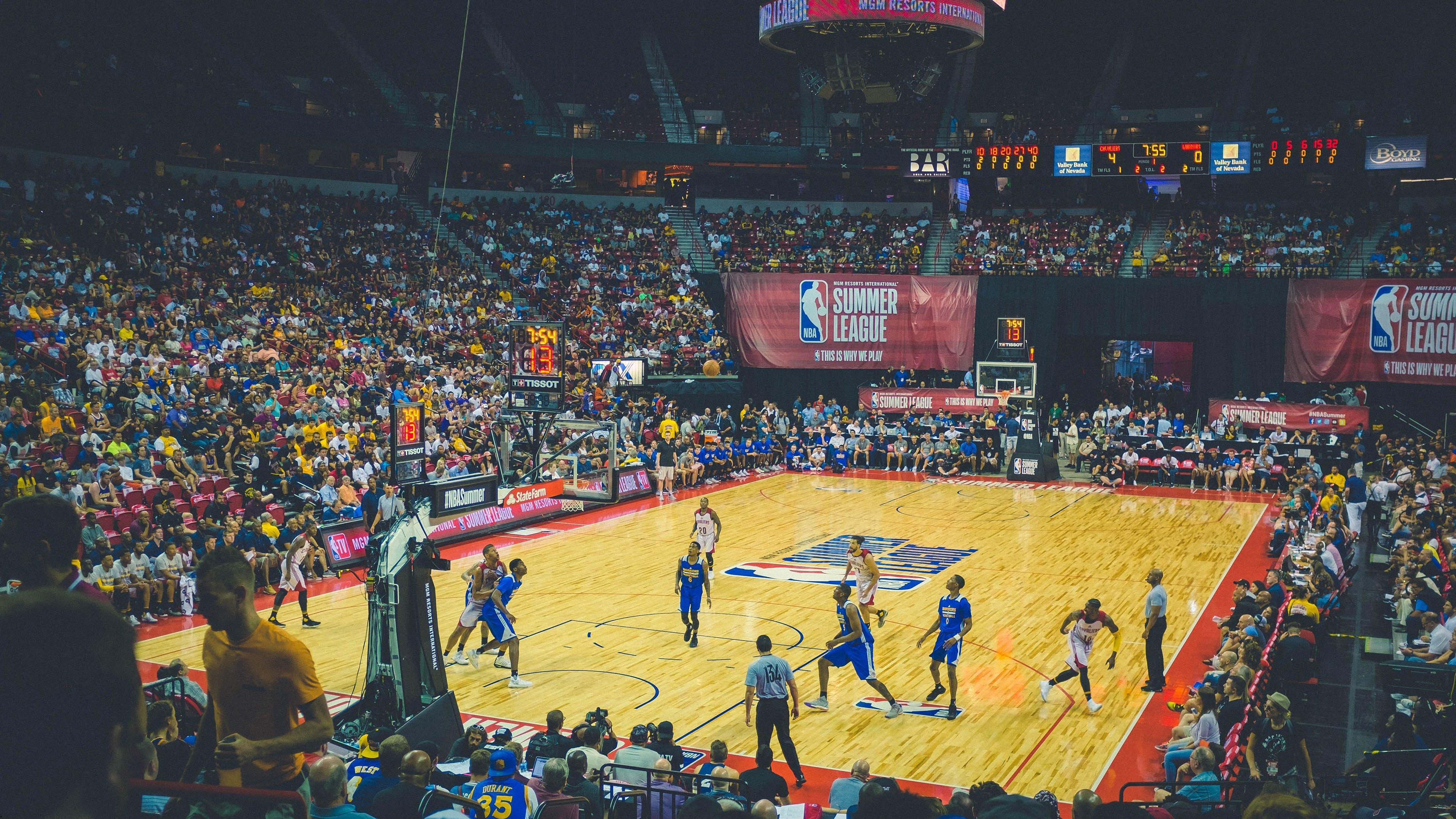 弹簧惊雷！张扬弹速制霸全场，切入单臂隔扣吉林外援威尔逊